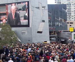 Photograph of Kevin Rudd delivering his apology on Sorry Day.